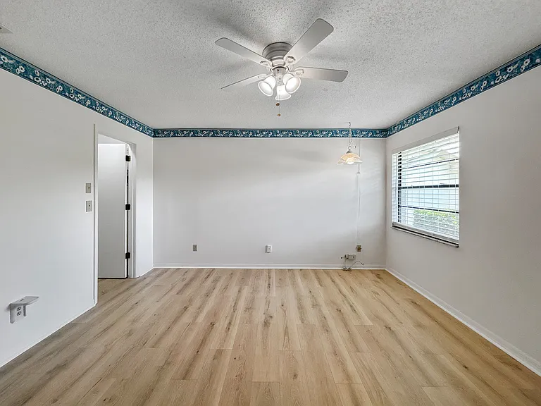 1750 Atrium Dr — Photo 16