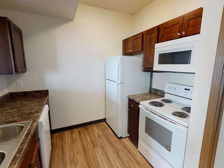 1103 Delaware Ave — Photo 2