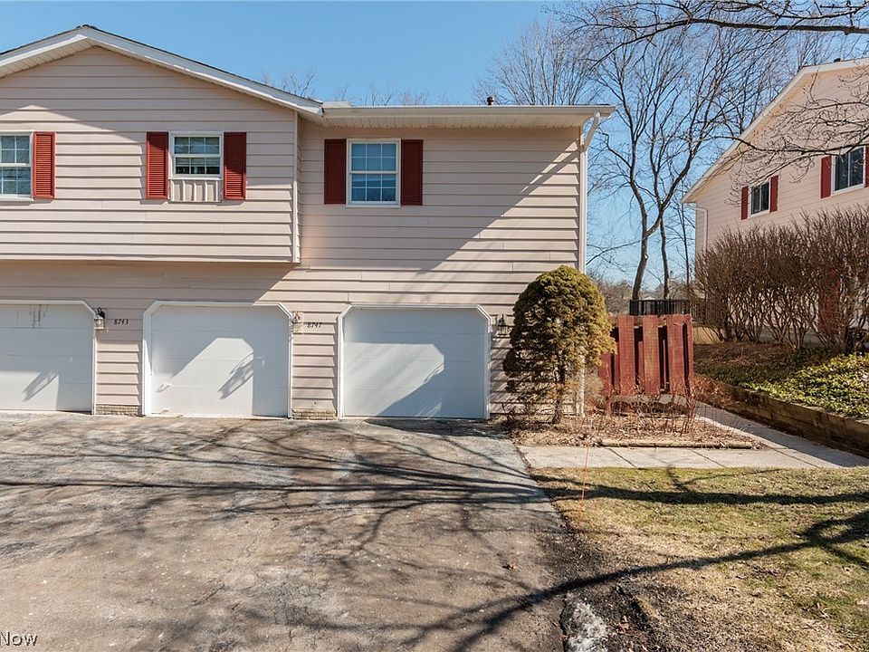 1st image of 8747 Fox Rest Dr