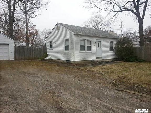 4th image of 33 4th St