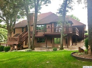 5509 Lakeline Dr, Quincy, IL 62305