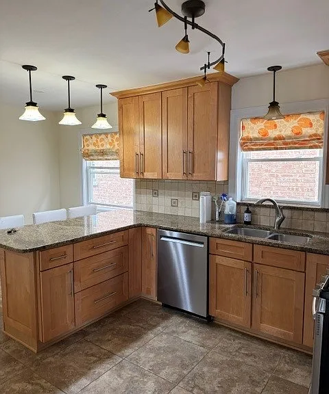 3950 N Normandy Ave #1 — Photo 1