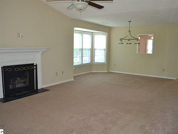 4th image of 40 Wood Pointe Dr Unit 48