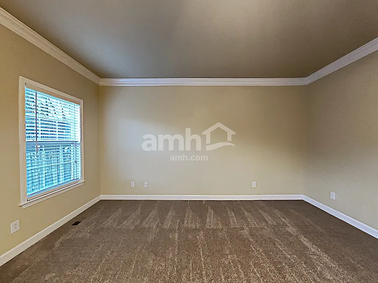 2091 Lequire Ln — Photo 4