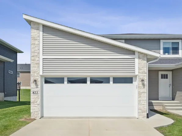 822 Grindstone Cir, Waterloo, IA 50702
