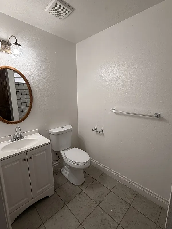 2 bed, 2.0 bath, 1004 sqft, $1,400 — Photo 4