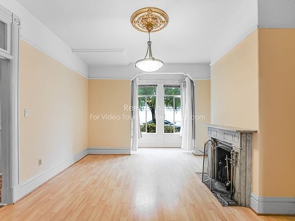3rd image of 371 San Jose Ave