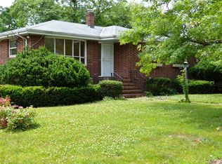 4 Rose St, Somerset, NJ 08873