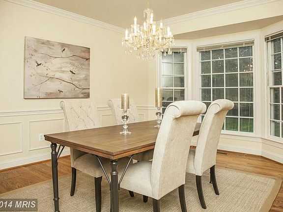 4th image of 10409 Oakton Hills Ct