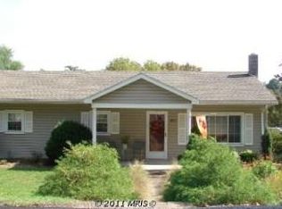 854 Fairfax St, Berkeley Springs, WV 25411
