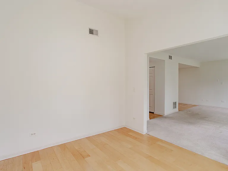 1217 N Village Dr — Photo 19