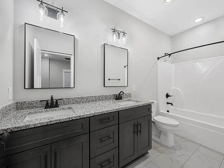 2624 S Main St #14 — Photo 21