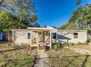 714 1st St, Polk City, FL 33868