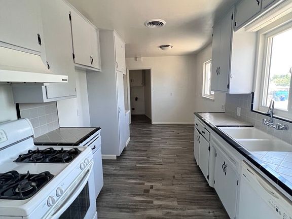 5th image of 2901 Berger St