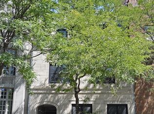 861 N La Salle Dr, Chicago, IL 60610