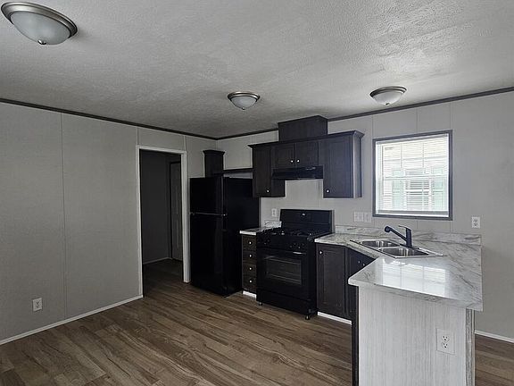 2nd image of 2737 W Washington Ctr #296