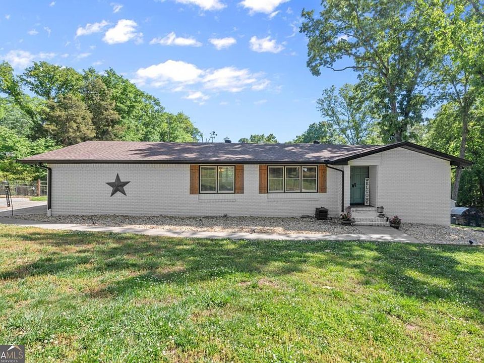 1st image of 1002 Hank Ln