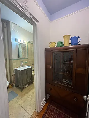 Rented by Charney Real Estate LLC | media 4