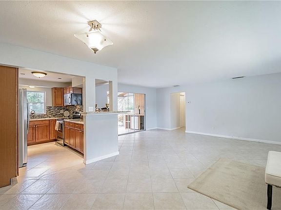 3rd image of 2640 Regatta Dr