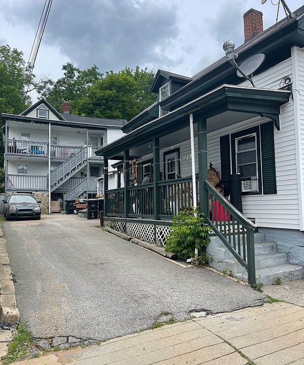 2nd image of 36 Benefit St #1