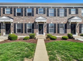 343 Shady Rock Ln, O'Fallon, MO