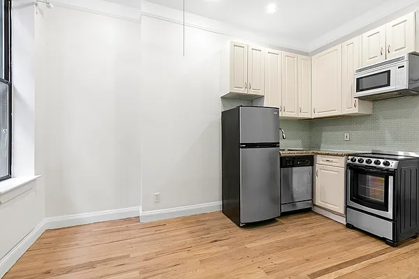 Rented by Corcoran | media 3