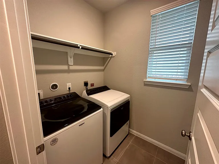 7072 Silverleaf Oak St — Photo 17