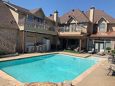 3rd image of 201 Bayhills Dr