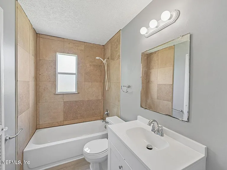 8032 Lourdes Dr S — Photo 15