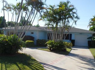 1818 Laurel Ln, Lake Clarke Shores, FL 33406