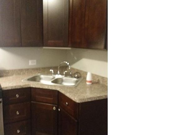 5th image of 7818 S Marshfield Ave