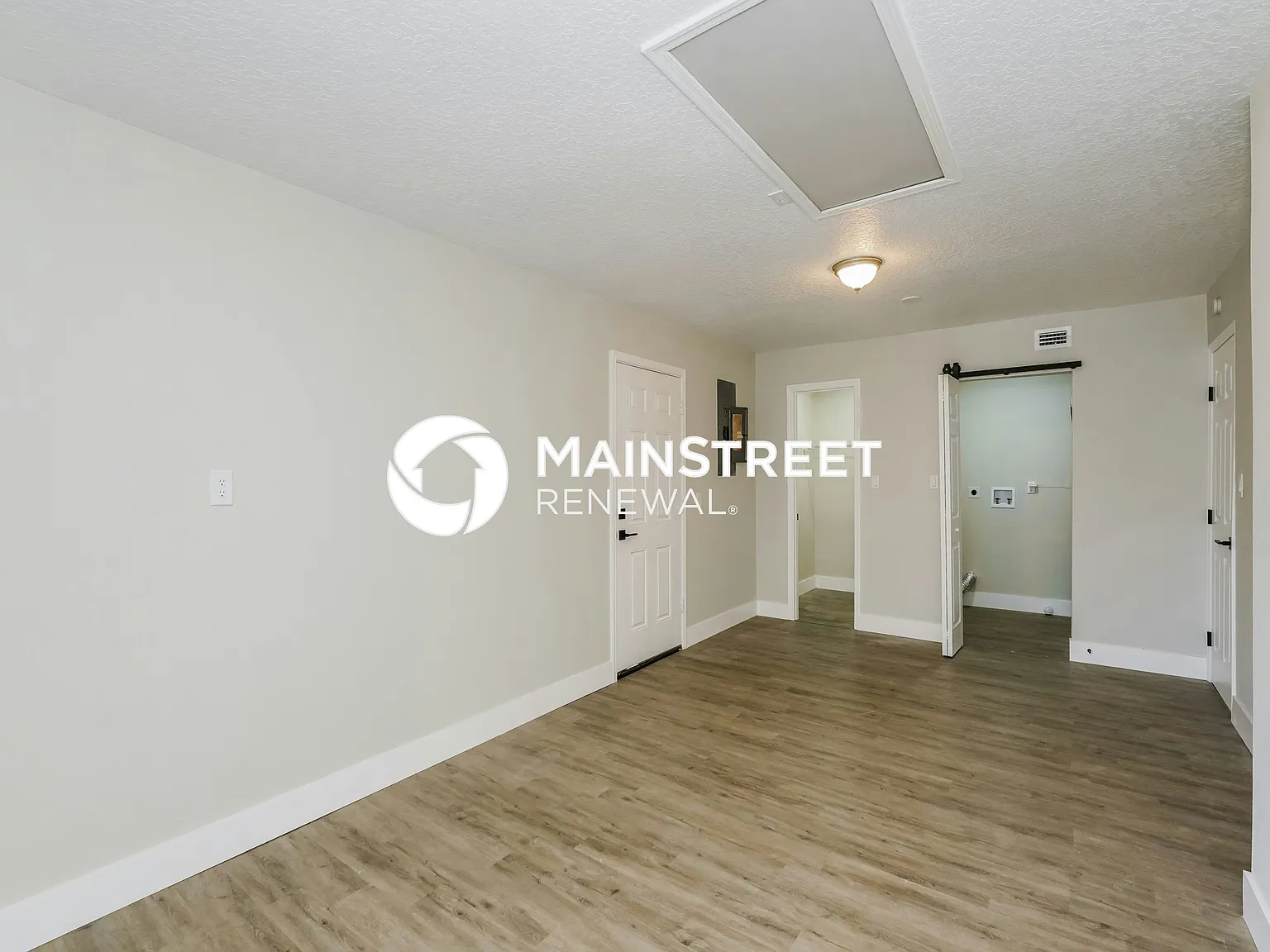 512 Wildwood Dr — Photo 3