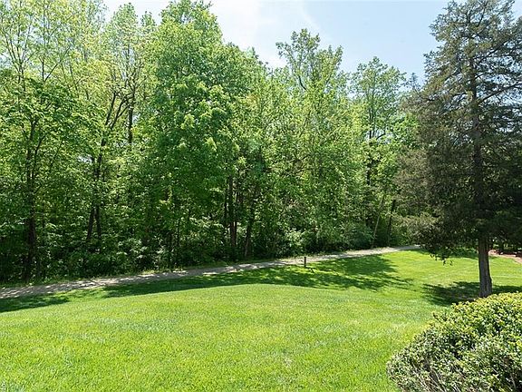 4th image of 948 Northwyck Dr