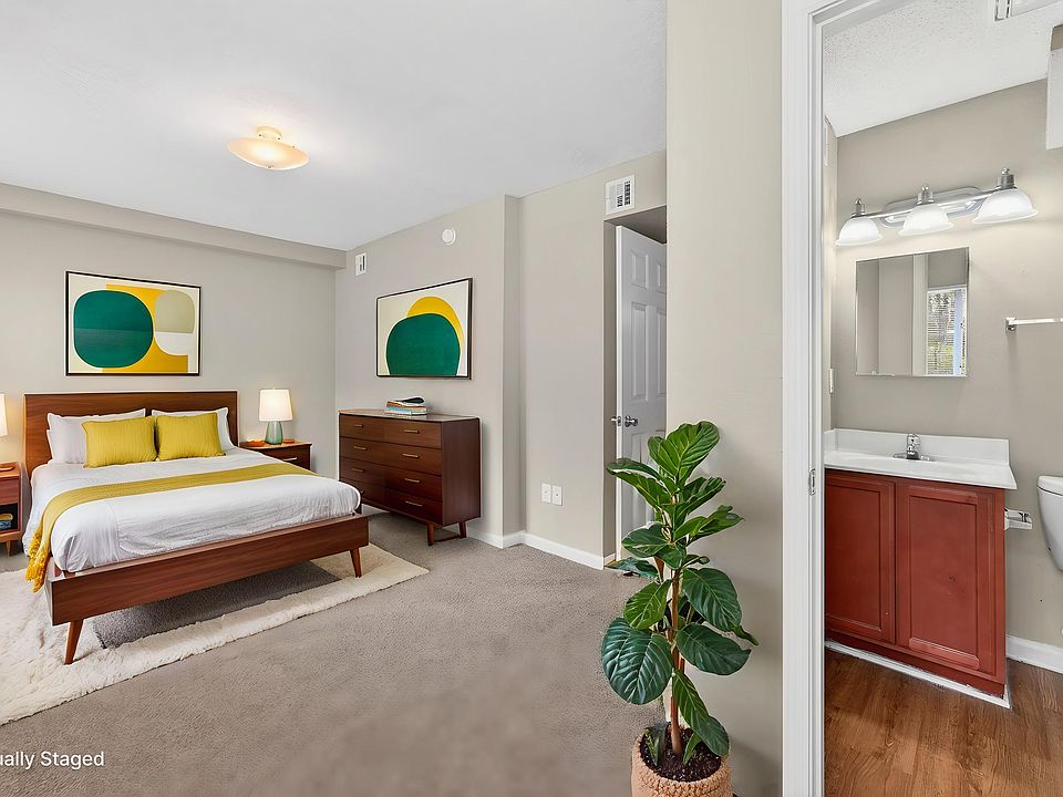 Spacious master bedroom suites.