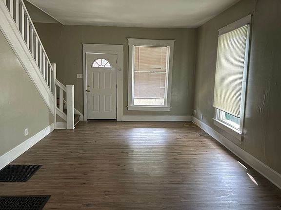 4th image of 413 School St #415