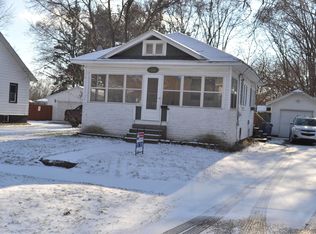 306 Ridgewood St SE, Kentwood, MI 49548