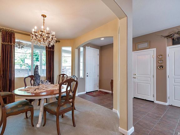 4th image of 3046 Honey Cir