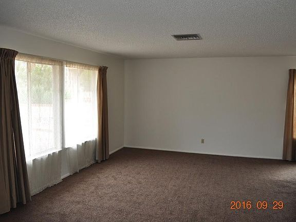 4th image of 2109 E Ludlow Dr