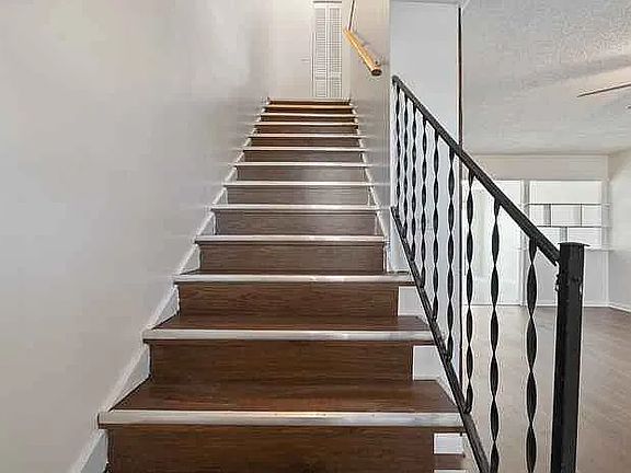 4th image of 4614 Tree Ridge Ln NE