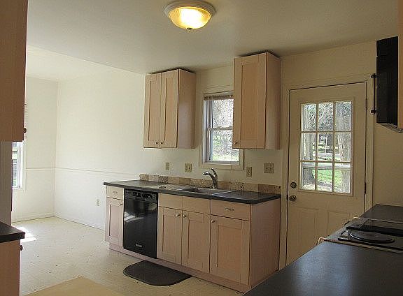 3rd image of 10803 Forest Edge Ct