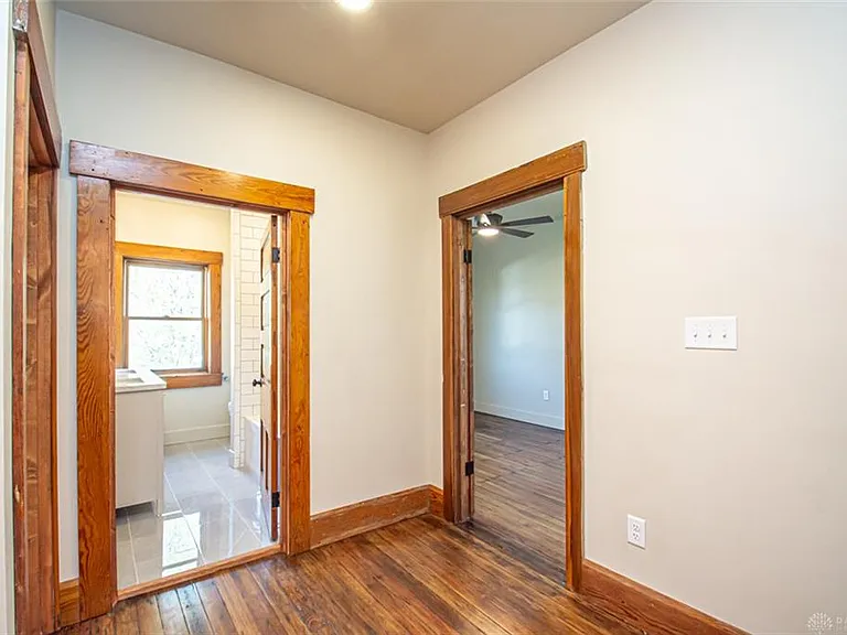 117 Montgomery Ave — Photo 36