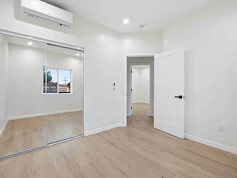 4104 F St #1 — Photo 15
