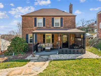 218 Constitution Dr, Pittsburgh, PA, 15236