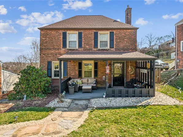 218 Constitution Dr, Pittsburgh, PA 15236