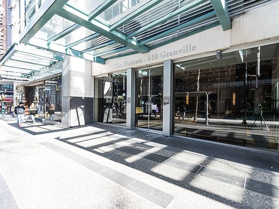 2nd image of 610 Granville St #2313