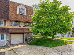 2807 Shipley Rd, Philadelphia, PA 19152