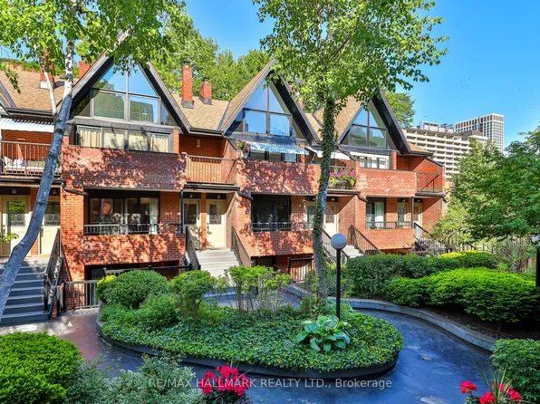 17 Pembroke St #21, Toronto, ON M5A 2N6