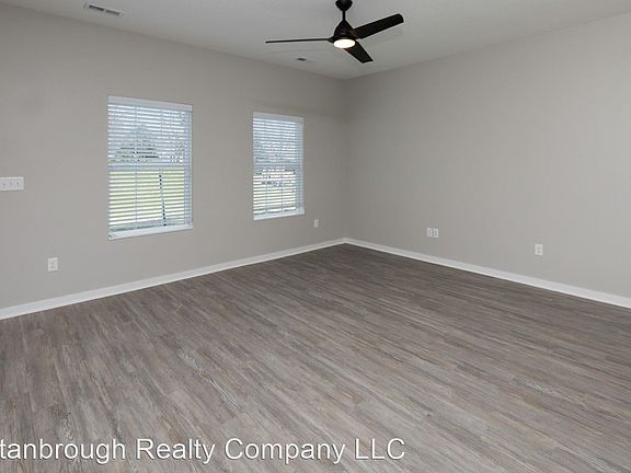 4th image of 4529 100th St #4529