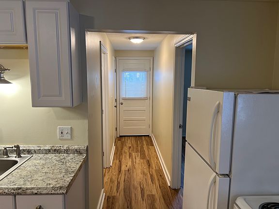 5th image of 137 Temple Ave #3