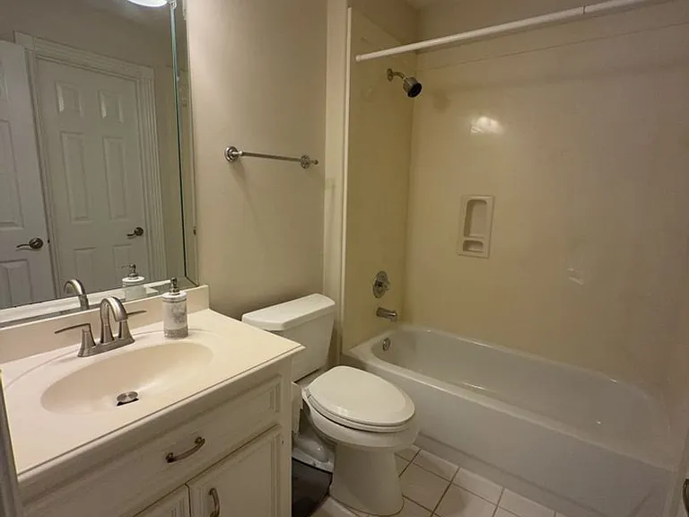 16410 Emilia Ct — Photo 10